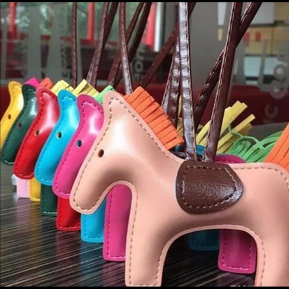 NEW 🆕 Rodeo horse key chain purse handbag charm - Picture 7 of 9